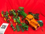 4 John Deere Tractor & M&M