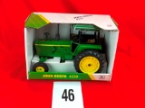 John Deere 4230 w/Box