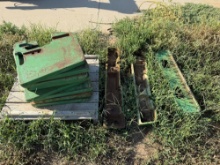 John Deere Suitcase Weights (8) & Mounting Bracket