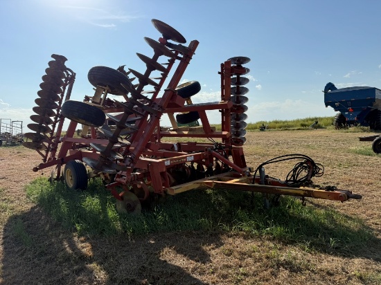 Krause 7400-27 Disk w/ rear hitch