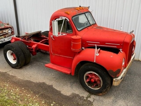 1959 Mack B42 Truck