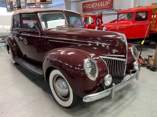 1939 Ford Deluxe