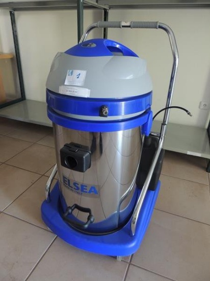 Industrial Vacuum Cleaner