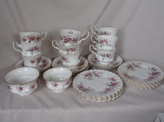 Fine china 39 piece Royal Albert