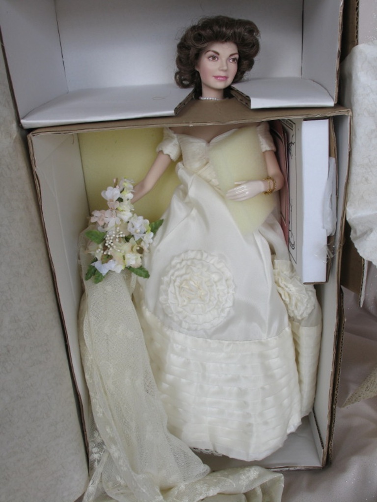 jackie kennedy porcelain doll