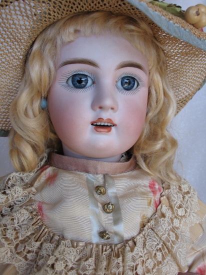 French Jullien "Bebe L'Universel' c1892 bisque 19" (48cm) doll. Incised "Ju