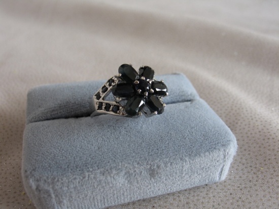 Ladies Sapphire Sterling Silver 925 dress ring. Six oval brilliant cut Sapp