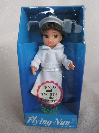 Rare sealed NRFB Hasbro "Flying Nun" 11.5cm doll 1968 from TV show with Sal