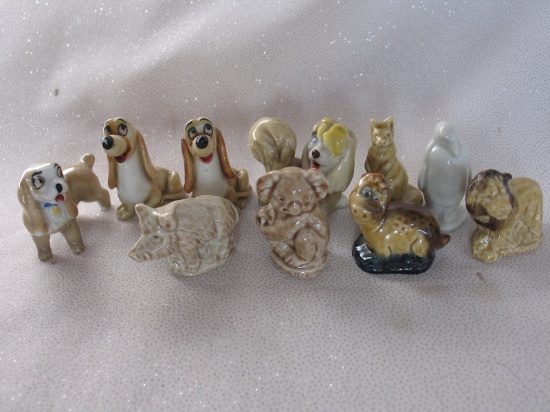 Mixed Wade figurines:- five animals includes Koala, Kangaroo, four Wade Dis