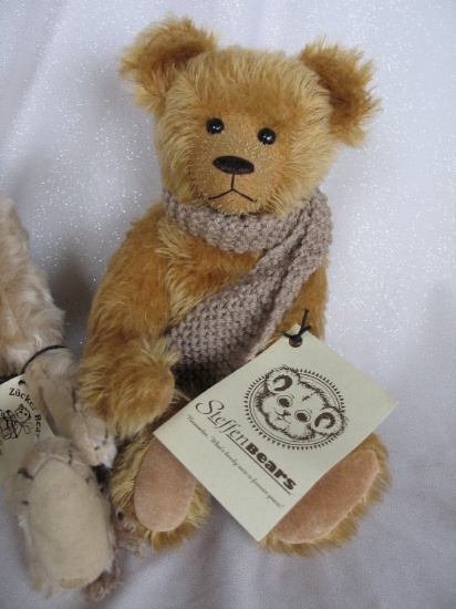 Three International Artist Bears. Barbara Ferrier 1996 Babes in the Woods "