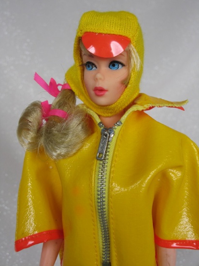 Mattel #1115 Talking Barbie 1967. Original blonde with bangs, curled ponyta