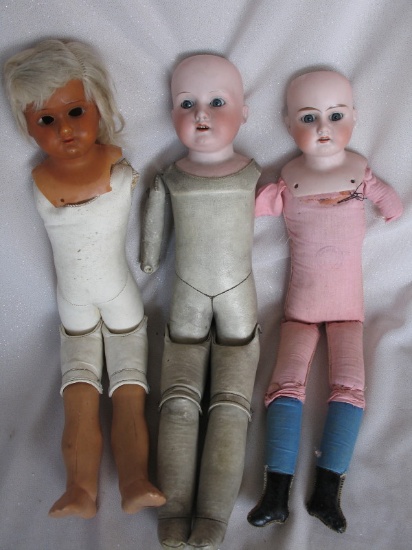 Spare Antique German doll parts:- Composition body parts, include large leg