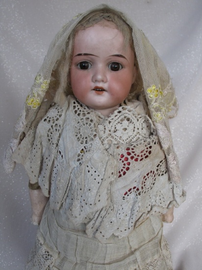 Bisque Armand Marseille 370 child 16" (41cm). Brown glass sleep eyes, arche