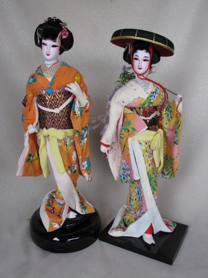 Mixed box of dolls includes:- Bangkok Dolls 41cm cloth dolls, 3x Topsy-Turv