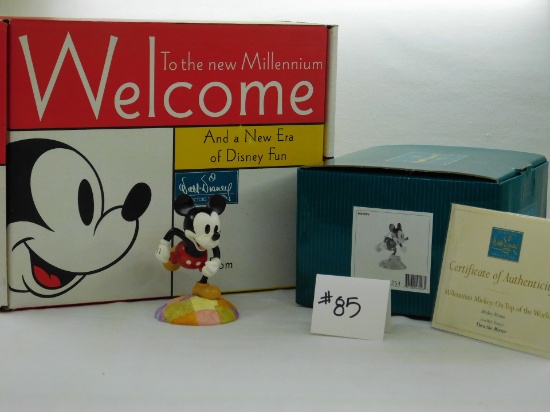 Walt Disney Mickey Mouse, Millennium Mickey: On Top of the World Thru the Mirror