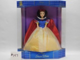 Disney's Classic Doll Collection, Snow White Includes Doll Stand and Brush