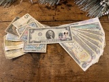 PAPER COLLECTIBLE MONEY