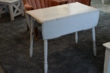 ANTIQUE FARM HOUSE DROP LEAF TABLE