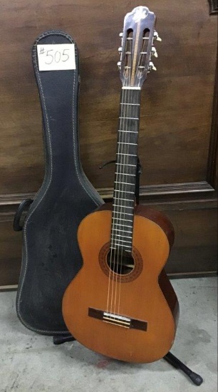 LYLE GUITAR WITH CASE