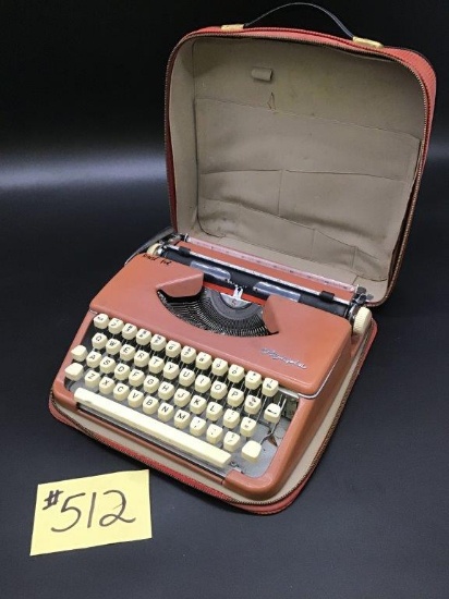 OLYMPIA TYPE WRITER w/ CASE