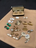 LOT OF VINTAGE CUFF LINKS