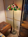 ANTIQUE STAINED GLASS FLOOR LAMP