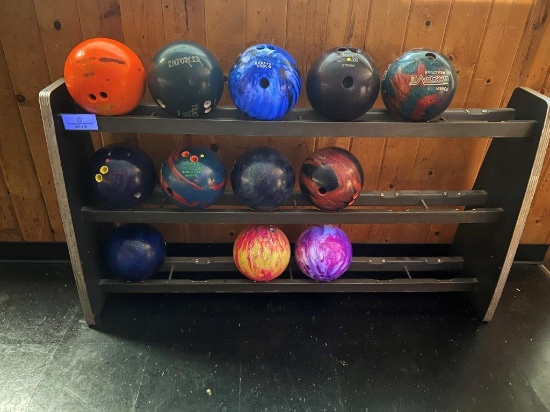 BOWLING BALL RACK WITH BOWLING BALLS