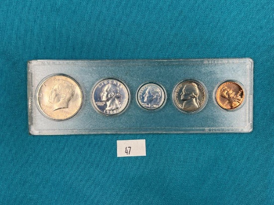 1964 set in Whitman platic.