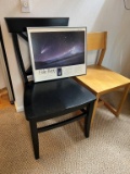 WOODEN CHAIR AND COMET PRINT LOT