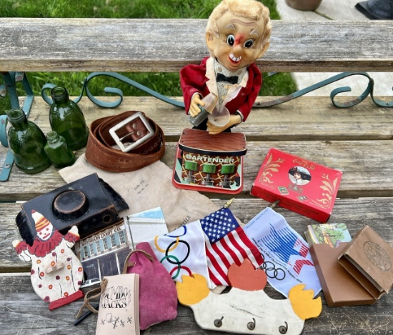 VINTAGE COLLECTIBLES