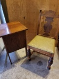 VINTAGE YELLOW SEAT WOOD CHAIR AND END TABLE LOT