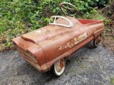 VINTAGE FIRE CHIEF PEDAL CAR LOT