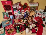 Christmas DÃ©cor= Box Garland, Stencils, & more