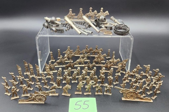 Set of miniature Soldiers, Canons, and more