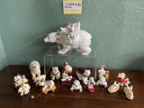 2002 Grandeur Noel Polar Bear Figurine Collectors Edition