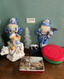 Pair Santas In Blue 
