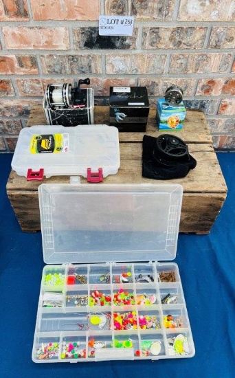 Vintage Fishing Items In Orig Boxes