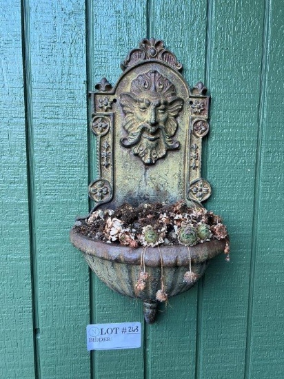 North Wind Style Wall Planter