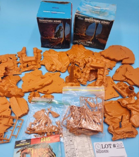 Pair Orig Box Aurora Prehistoric Scenes