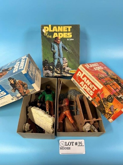 Aurora Addar Planet of Apes snap together kits