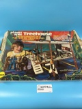 Planet of the Apes Treehouse Gift Set orig box