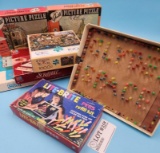 1970s Hasbro Lite Brite and orig box Pegs Refill