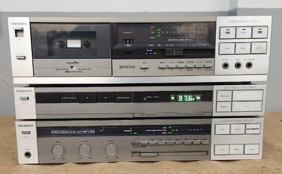 Magnavox "Stacked" Stereo System with
