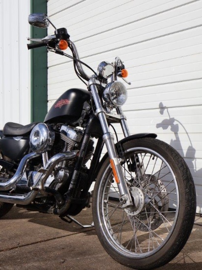 2016 Harley Davidson XL1200V Seventy-Two Sportster Motorcycle