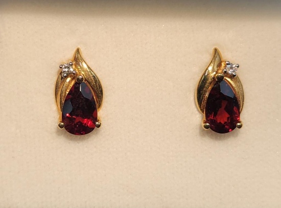 Ben Bridge Jewelers 14K Garnet Diamond Earrings