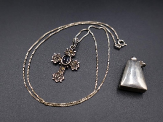 Vintage Sterling Cross Onyx Necklace Sterling Snuff Bottle Pendant