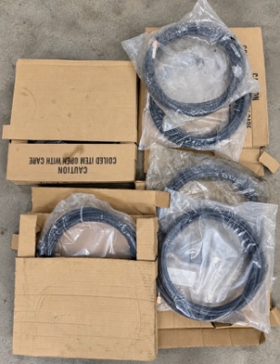 Lot of Assorted Industrial Hydraulic Hoses & Fittings – New Old Stock