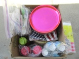 Box lot - Picnic supplies