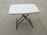 White Resin Collapsible table - 30
