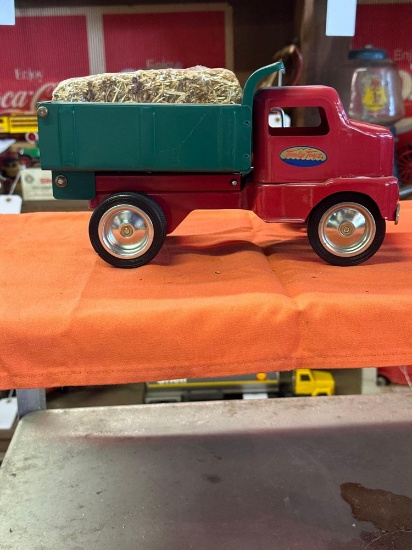 Metal Tonka dump truck